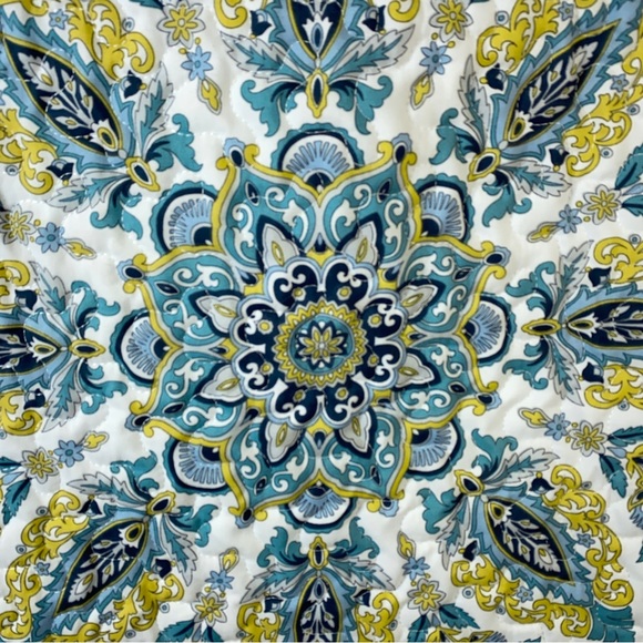 Used Medallion Printed Quilted Pillow Sham Single 1 Only Teal White Gold Navy - Picture 2 of 4